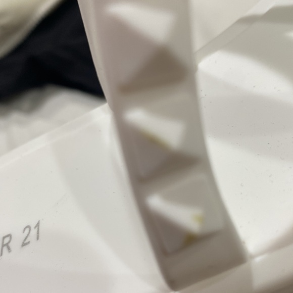 Sandals - Picture 2 of 2